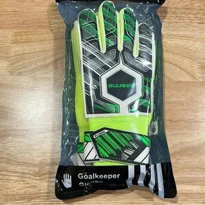 (19)NWT goal  keeper gloves